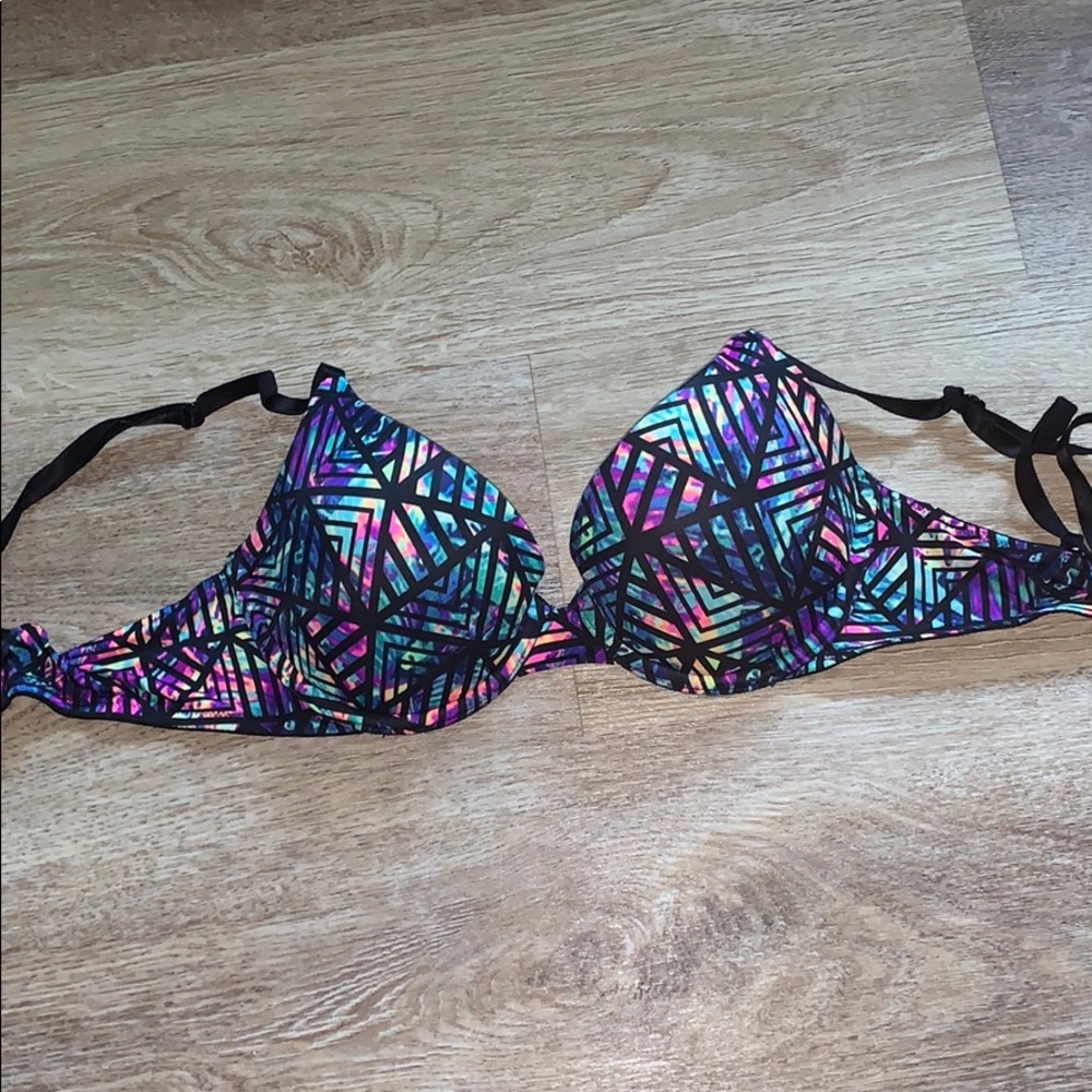 Pink push-up bra